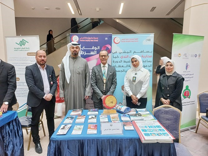 إدارة الأمن والسلامة ووزارة الصحة نظمتا حملة توعوية بعنوان «اليوم العالمي والأسبوع الخليجي للسرطان» بكلية التربية