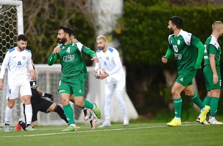 فرحة نادر مطر بالهدف الأول