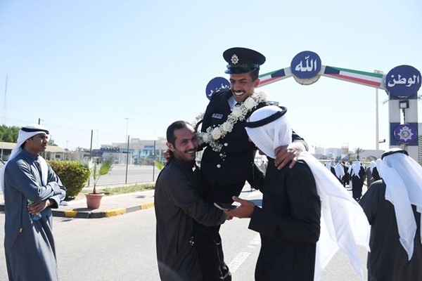 فرحة بالتخرج