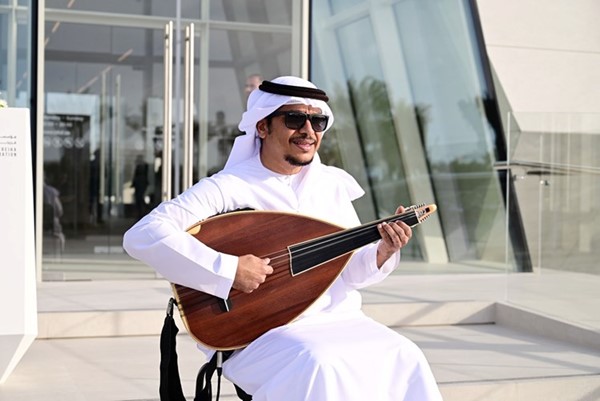 فقرة موسيقية بالمناسبة