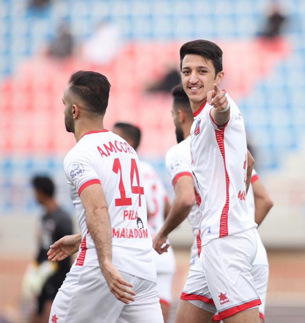 الكويت تخطى النصر.. وتمسّك بالقمة