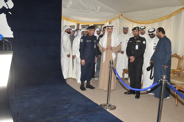 وصول نائب رئيس مجلس الوزراء ووزير الدفاع ووزير الداخلية بالوكالة الشيخ فهد اليوسف إلى مقر إدارة شؤون الانتخابات لمتابعة سير العمل