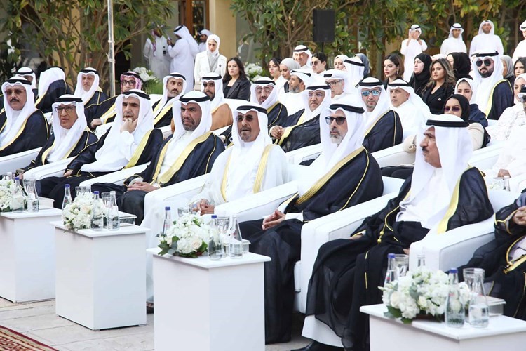 سمو الشيخ د.محمد الصباح والوزير عبدالله اليحيا والشيخ جراح جابر الأحمد والسفير ناصر الصبيح والسفير عبدالعزيز الشارخ في مقدمة الحضور