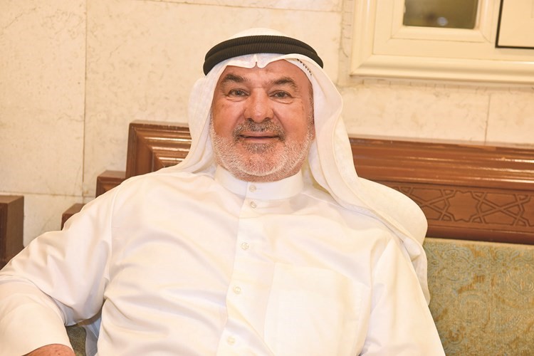 مرشح الدائرة الأولى النائب السابق صالح عاشور