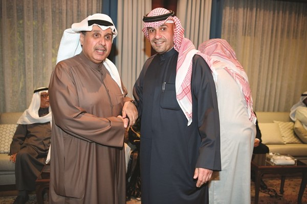 أنس الصالح مباركا بالشهر الفضيل