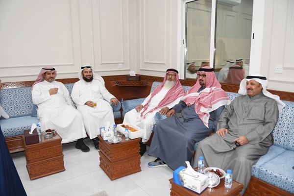 أحاديث ودية في حفل استقبال د.جمعان الحربش