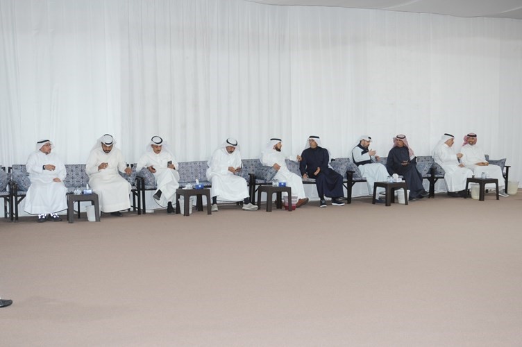 جانب من الحضور خلال حفل استقبال النائب السابق مرشح الدائرة الثانية أ.د.حمد المطر
