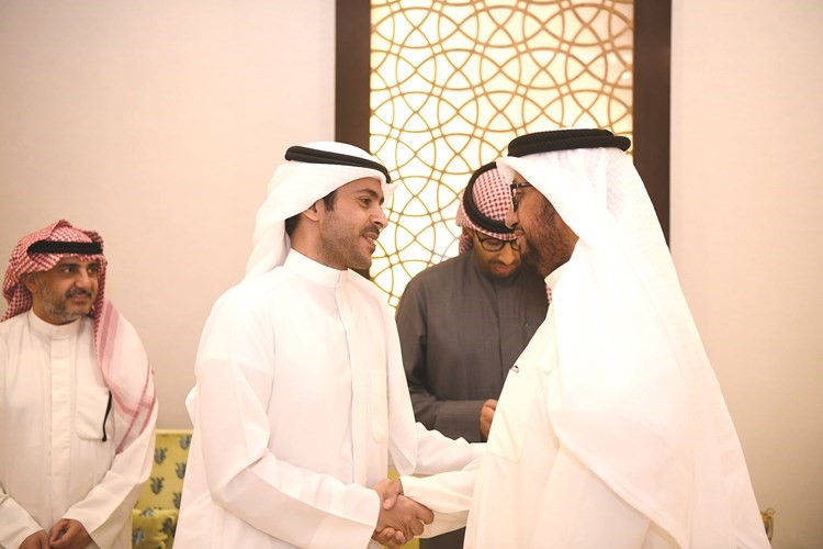 النائب السابق مرشح الدائرة الأولى حمد المدلج مرحبا بعمار العجمي