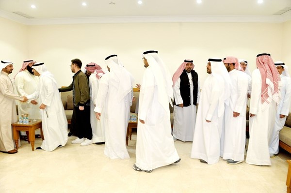 الحضور في ديوان مرشح الدائرة الثانية ثامر العنزي