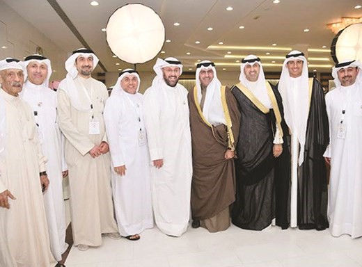 علي ملك والشيخ نمر الصباح وابنه والشيخ أمير الصباح وعمار أسيري ومحمد كمال وأيوب ملك وقمبر كمال