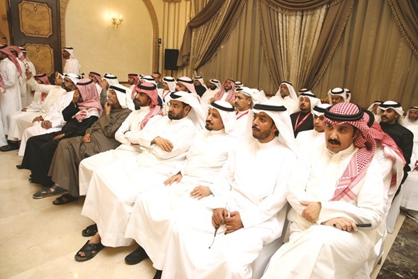 حضور كبير في مقر حماد