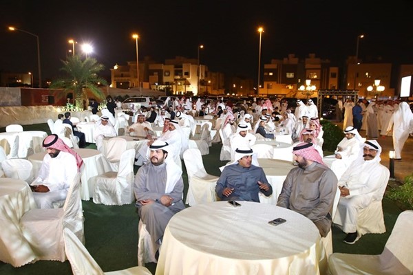 جانب من الحضور في المقر الانتخابي للنائب السابق ومرشح الدائرة الثالثة سعدون حماد