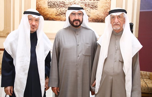 سعدون حماد متوسطا محبيه