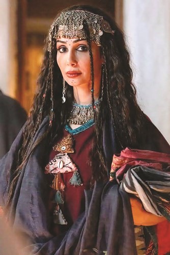 منى حسين