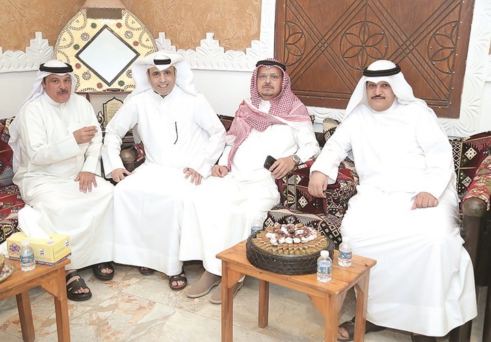 من الحضور