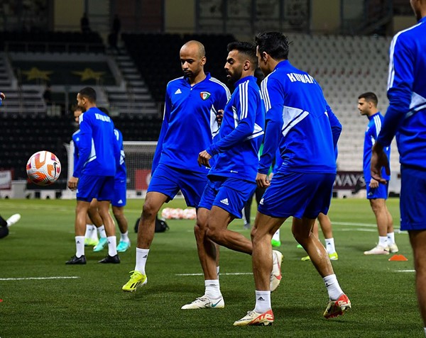 بينتو: من الصعب الفوز على "العنابي".. ولوبيز: "الأزرق" سيكون متحفزاً