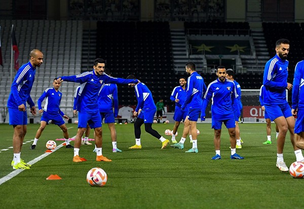 بينتو: من الصعب الفوز على "العنابي".. ولوبيز: "الأزرق" سيكون متحفزاً