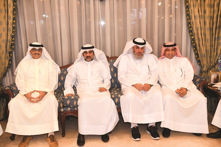 المطير مع بعض المباركين