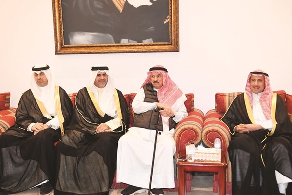 السفير الشيخ عزام الصباح وتهنئة رمضانية