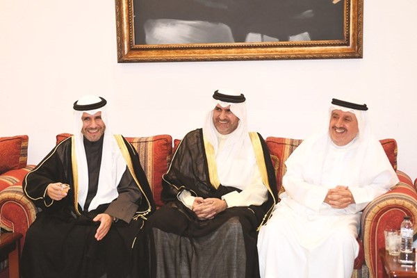 الشيخ عبدالله ناصر صباح الأحمد يبارك