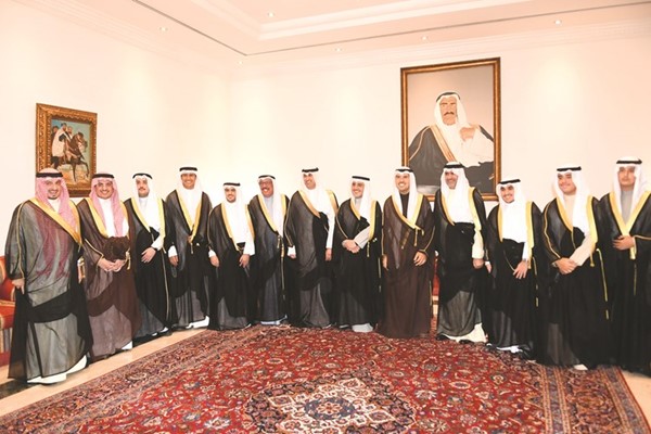 الشيخ صباح ناصر المحمد والشيخ د.أحمد ناصر المحمد يهنئان