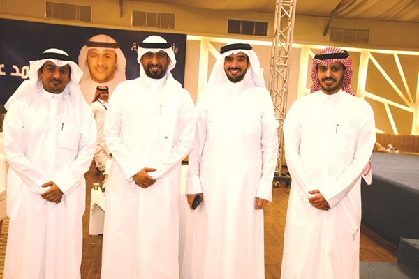 جانب من أبناء الدائرة خلال افتتاح مقر الرقيب