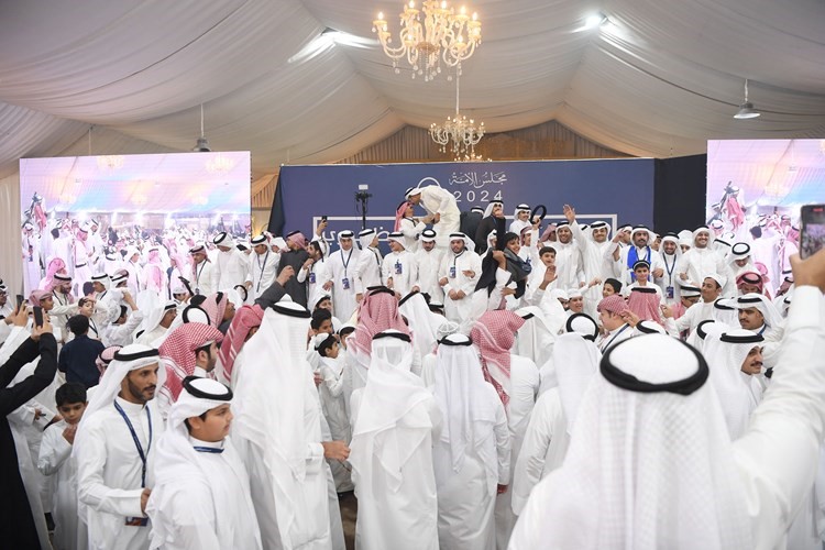 جمع غفير خلال ندوة النائب السابق مرشح الدائرة الرابعة ثامر السويط