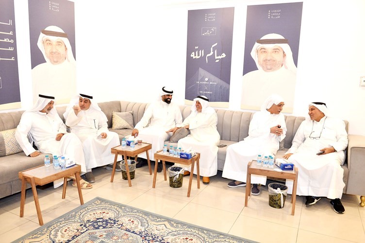 أبناء الدائرة الأولى بديوان د.عبدالصمد مصطفى