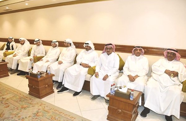 جانب من الحضور في ديوان السريع