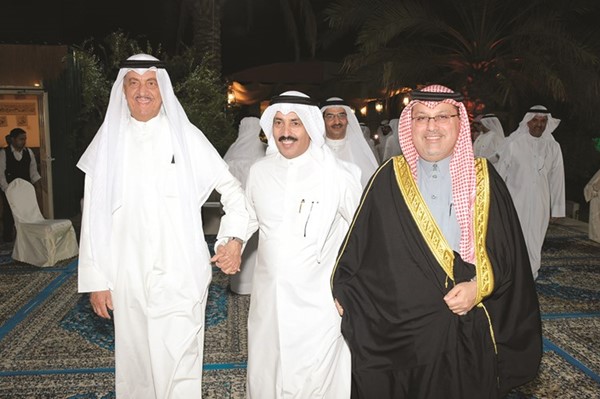 المسيلم مرحبا بسفير البحرين صلاح المالكي وعبدالله المشعل