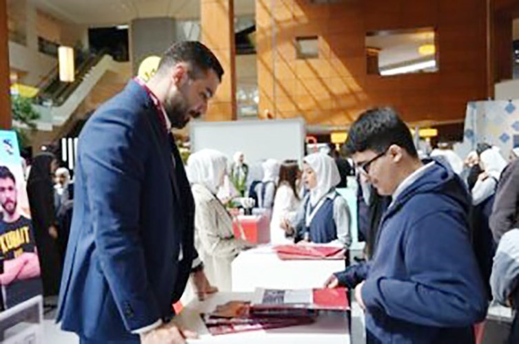 الجامعة الدولية الأمريكية تتألق في «ديراستي التعليمي»