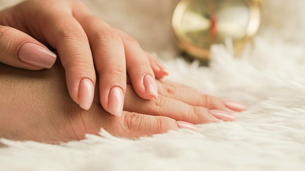 اشكال الاظافر بالصور: اعرفي كيف تختاري الأنسب منها لمختلف المناسبات!