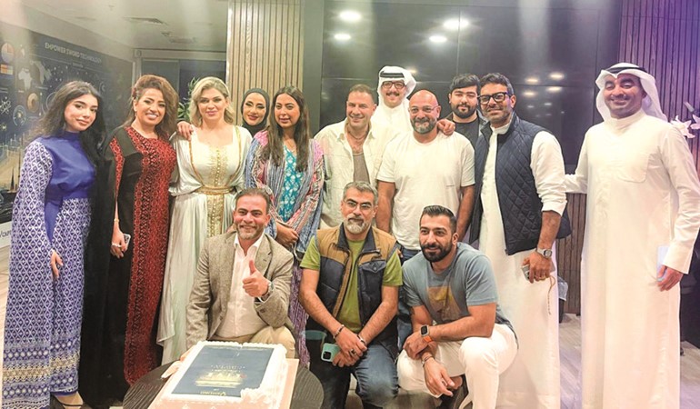 فريق عمل مسلسل البث مباشر