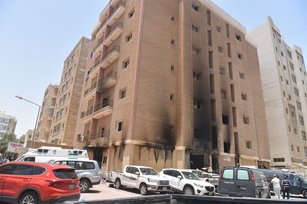 بالفيديو.. 49 حالة وفاة وعشرات الإصابات في حريق بناية منطقة المنقف