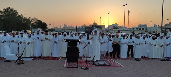 خطبة «الأضحى» تدعو إلى ترسيخ المحبة والألفة وتقوية العلاقات وصلة الأرحام وبر الوالدين وإشاعة البهجة والسعادة