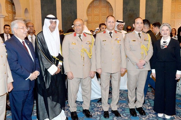 د. محمود بوشهري والسفير أسامة شلتوت والعميد أ. ح. محمد رجب والمقدم محمود أبوذكري والسفيرة د. هبة زكي