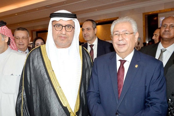 السفير الإماراتي د. مطر النيادي مباركا