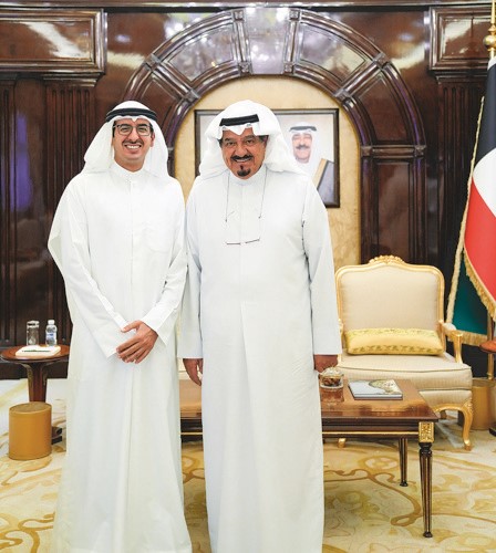  ومع الشيخ أحمد الدعيج رئيس مجلس الإدارة في البنك التجاري