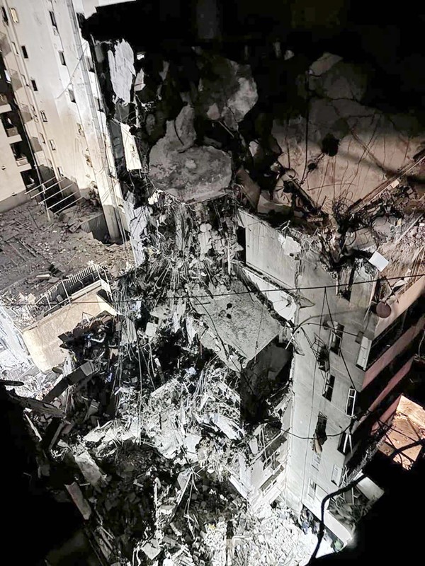 لبنان.. تضارب معلومات عن اغتيال القيادي في حزب الله فؤاد شكر بغارة إسرائيلية