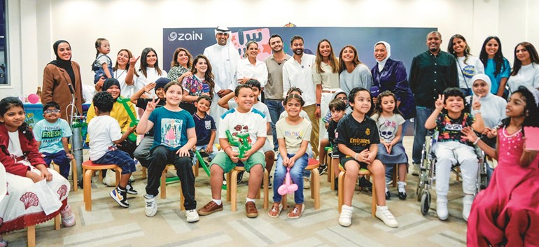 فريق زين مع الأطفال في بيت عبدالله