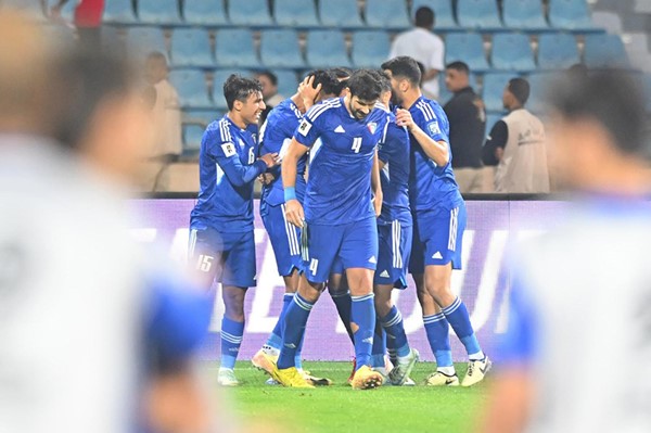 "الأزرق" .. بداية موفقة أمام وصيف بطل آسيا