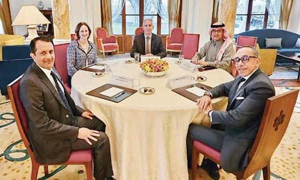 صورة ارشيفية لاجتماع سابق لسفراء اللجنة الخماسية (محمود الطويل)