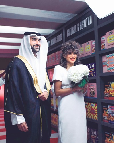  وفي مشهد آخر من الكليب