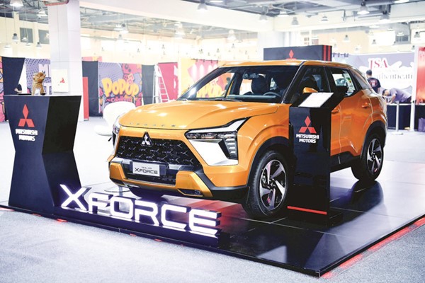 عرض سيارة ميتسوبيشي الجديدة XFORCE المصممة خصوصا لفئة الشباب