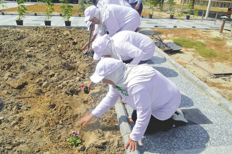 «ذوي الإعاقة» احتفلت بيوم التخضير