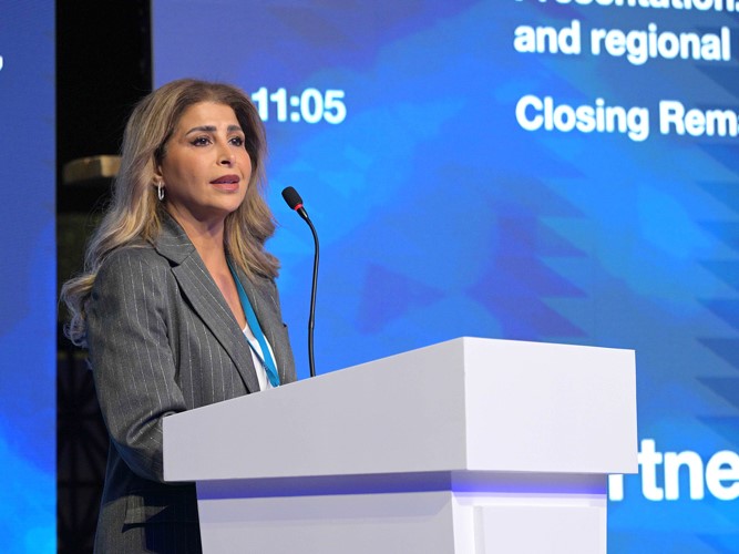 نائب رئيس تنفيذي إدارة الثروات وتطوير الأعمال في المركز دينا الرفاعي متحدثة