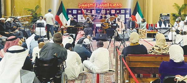 من أجواء جلسة طاب السمر