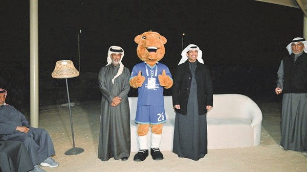 الوزير عبدالرحمن المطيري مع الشيخ حمد آل ثاني وزير الرياضة والشباب القطري رئيس الاتحاد الخليجي لكرة القدم