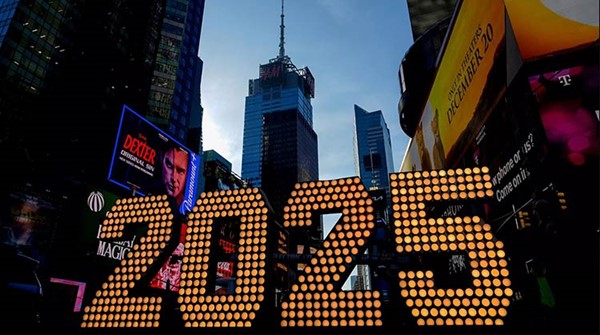 نيوزيلندا أول دولة في العالم تستقبل العام الجديد 2025