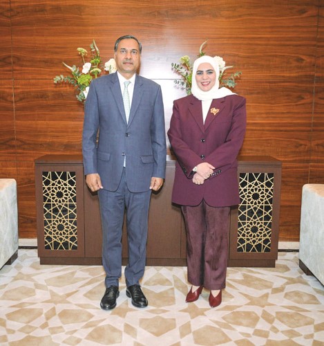  ومع السفير الهندي د.آدارش سويكا